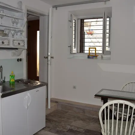 Apartment Lola
